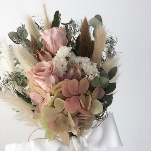 くすみピンクのあじさいとバラのスワッグ 花束 ブーケ プレゼント