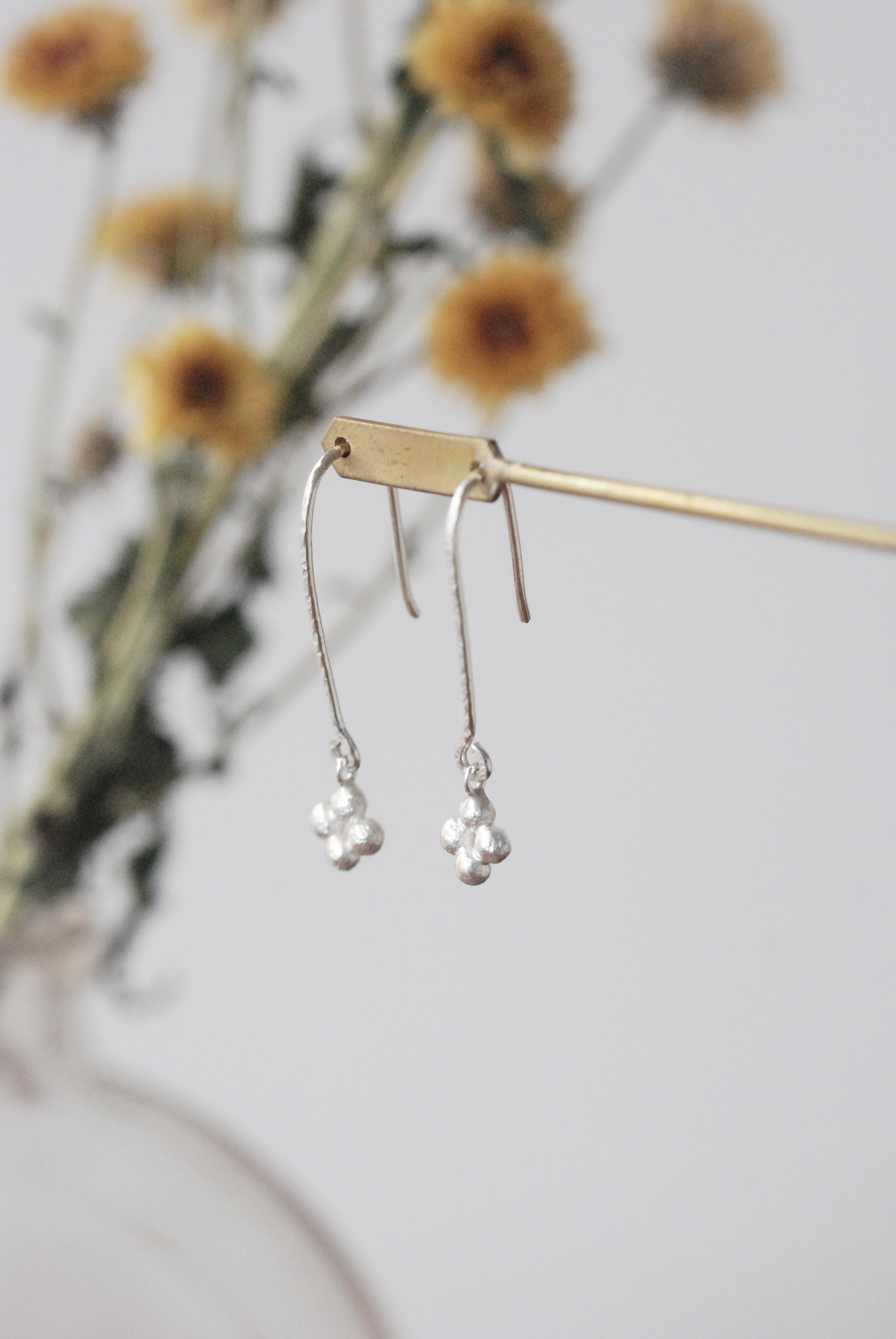 SV925「結実のピアス 4粒」