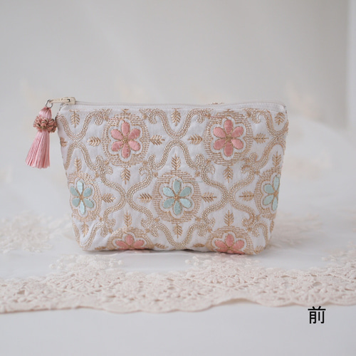 インド刺繍生地　ポーチ インド・インド刺繍生地 ポーチ・フラワー・ホワイト系 ポーチ