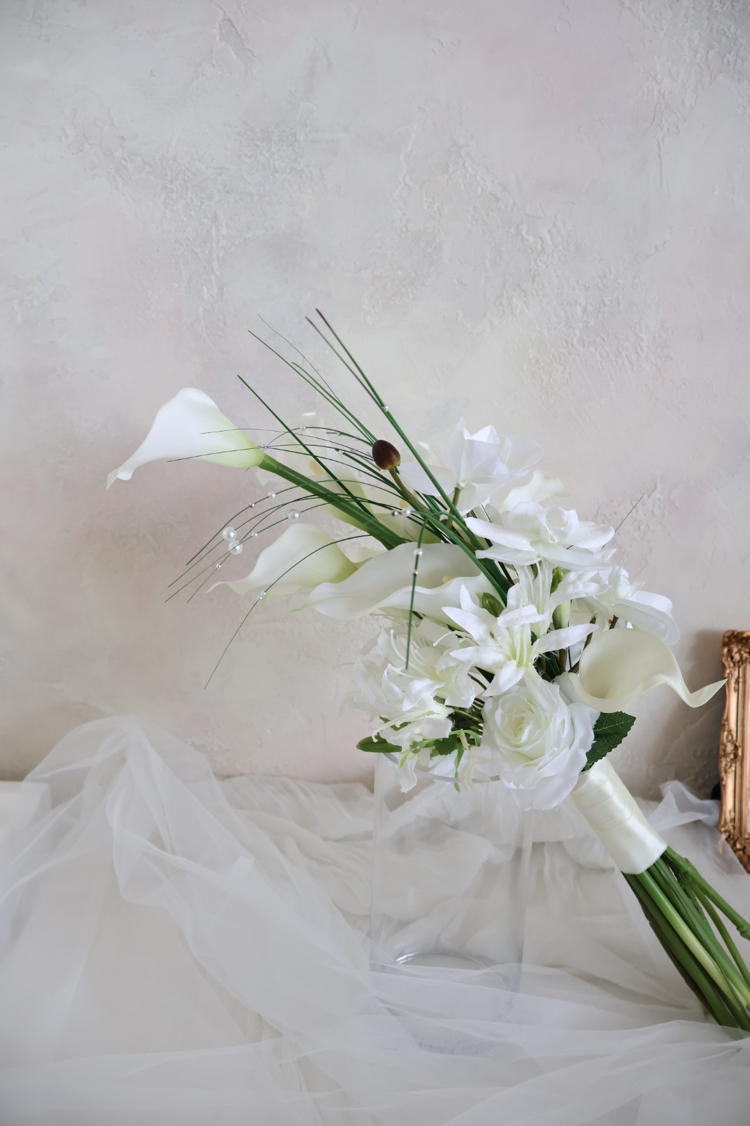 スタイリッシュなアームブーケ／ウェディングブーケ／前撮り／和装／白無垢／アーティフィシャルフラワー／ブートニア付き