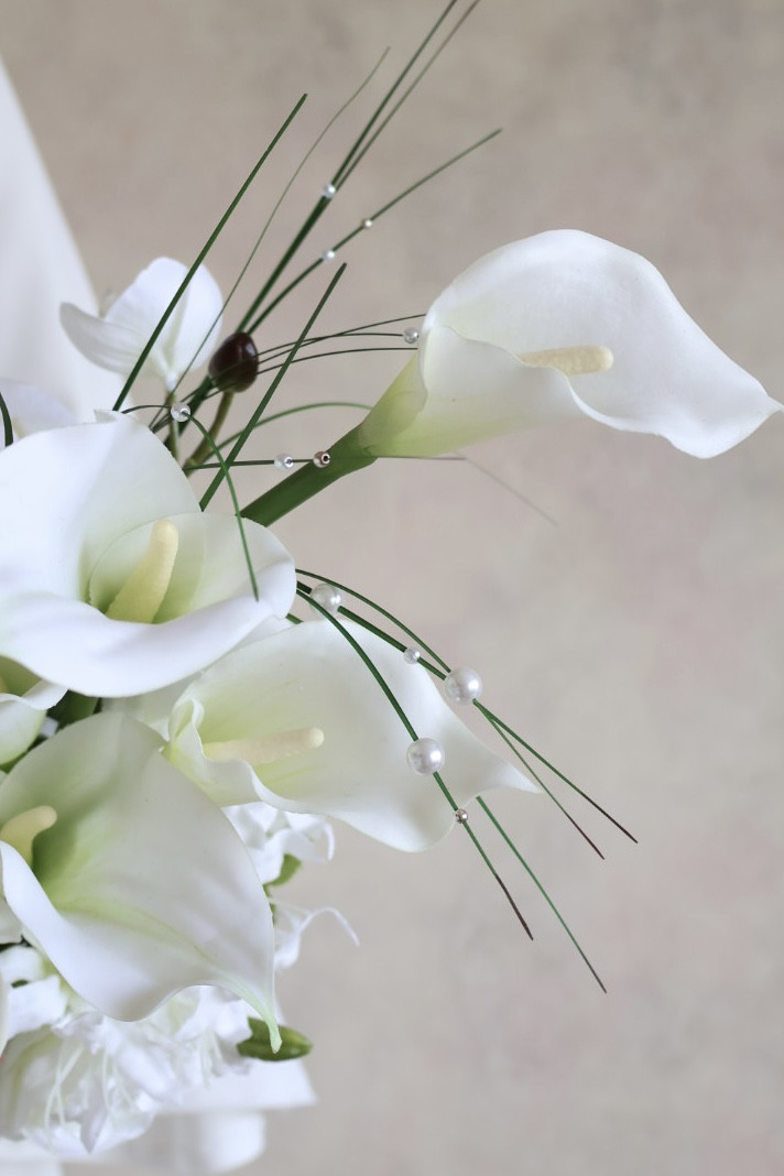 スタイリッシュなアームブーケ／ウェディングブーケ／前撮り／和装／白無垢／アーティフィシャルフラワー／ブートニア付き