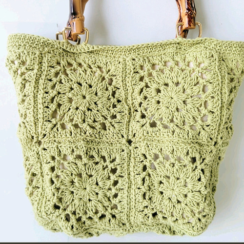 EMIM Bloom｜花咲くモチーフ編みミニトート バンブーハンドル風