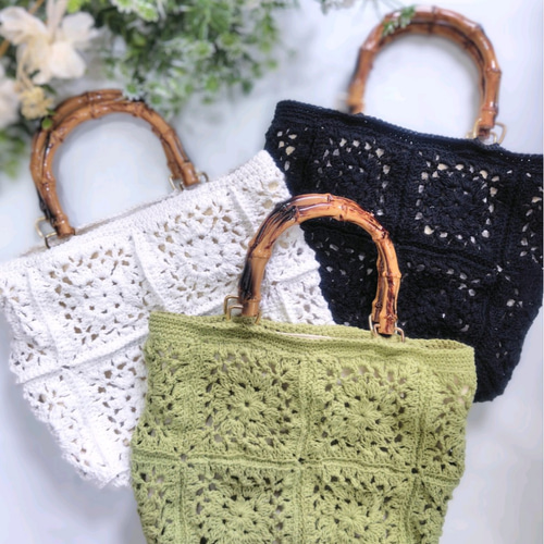 ハンドメイドかぎ針編みバンブーハンドルトートバッグ ブラック(オーダー） EMIM Bloom｜花咲くモチーフ編みミニトート バンブーハンドル風