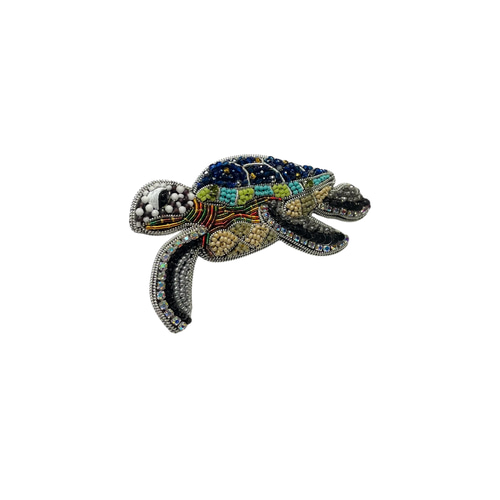 ビーズ刺繍のブローチ -ウミガメ- ブローチ Belva! 通販 19267937