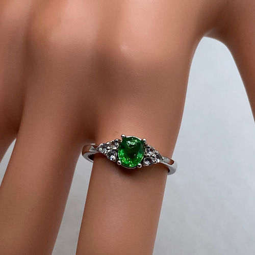 10K刻印　天然ツァボライト　リング 10K刻印 天然ツァボライト リング