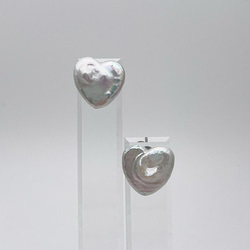 艶々バロックパールのハートピアス/イヤリング 中粒 大粒 13mm 12mm 真珠 スタッド チタン SV925 3枚目の画像