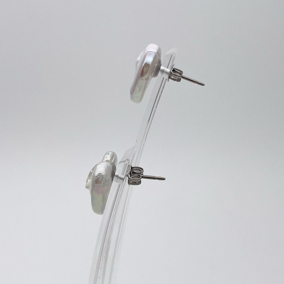 艶々バロックパールのハートピアス/イヤリング 中粒 大粒 13mm 12mm 真珠 スタッド チタン SV925 5枚目の画像