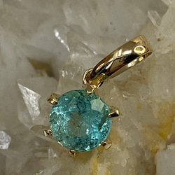 k18YG AU750 18金 天然エメラルド 0.63ct 18金ペンダント ペンダント