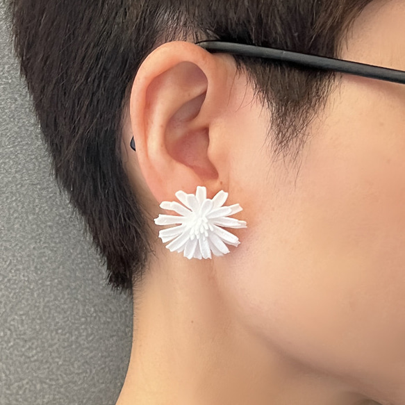 アスター　ピアス・イヤリング　白 5枚目の画像