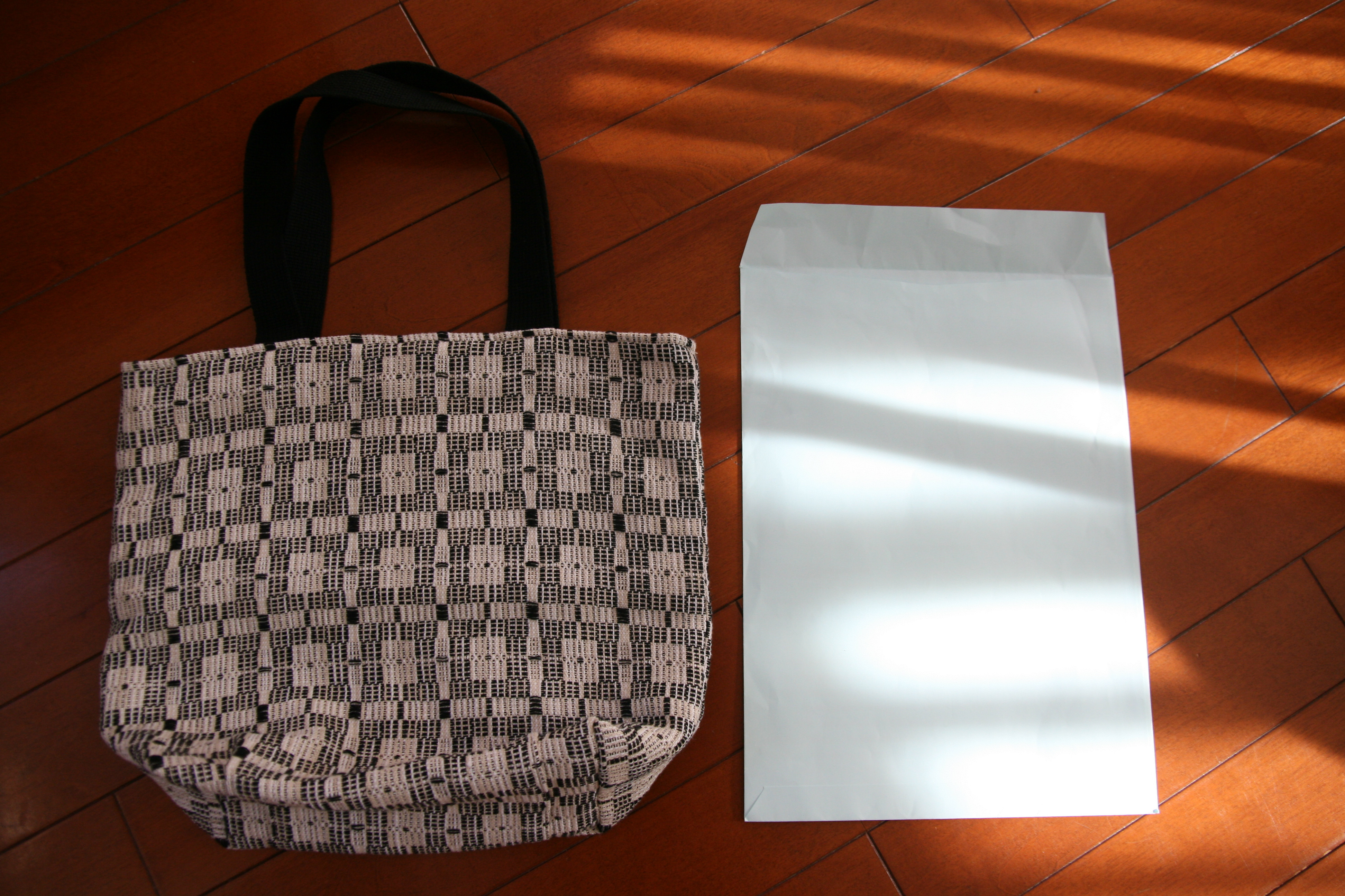 洗える！北欧手織りトートバッグ（黒）（やわらか）