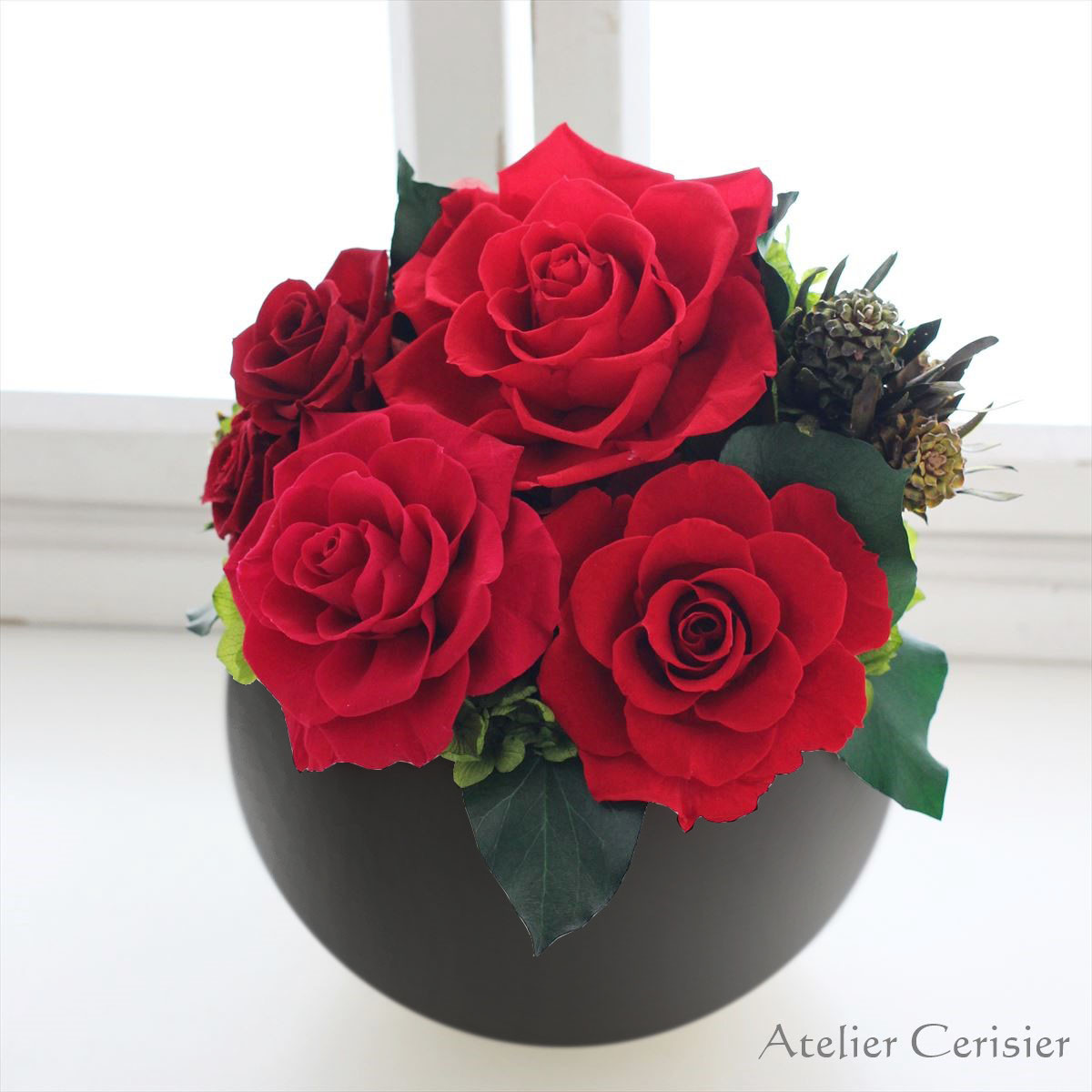 プリザーブドフラワー＜エリーヌ＞レッド バラ 黒花器【還暦】お祝い