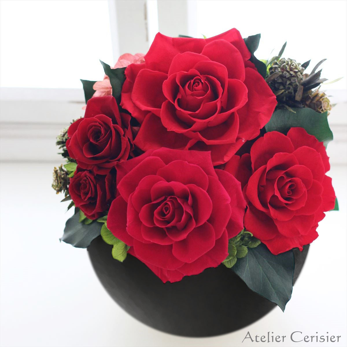 プリザーブドフラワー＜エリーヌ＞レッド バラ 黒花器【還暦】お祝い