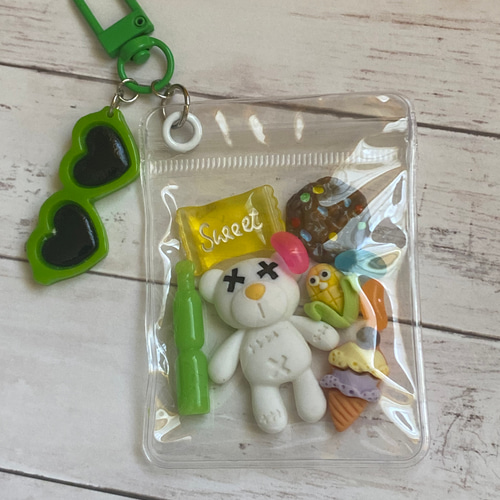 HAND MADEキーホルダー（Hand-629《キーホルダー ジャラジャラ