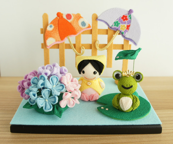 つまみ細工 ちりめん あじさい 紫陽花 カエル 女の子 梅雨 傘 木製黒台