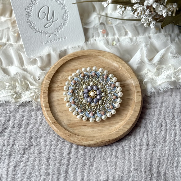 専用ページ ビーズブローチ ビーズ刺繍 アクセサリー ブローチ ビーズ刺繍ブローチ ビーズ刺繍アクセサリー 犬