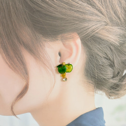 みずみずしい　青リンゴ　雫　ピアス　（イヤリング） 4枚目の画像