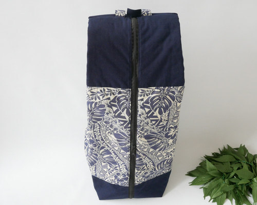 イプヘケケース リュックタイプ ネイビー×アイボリー フラダンス