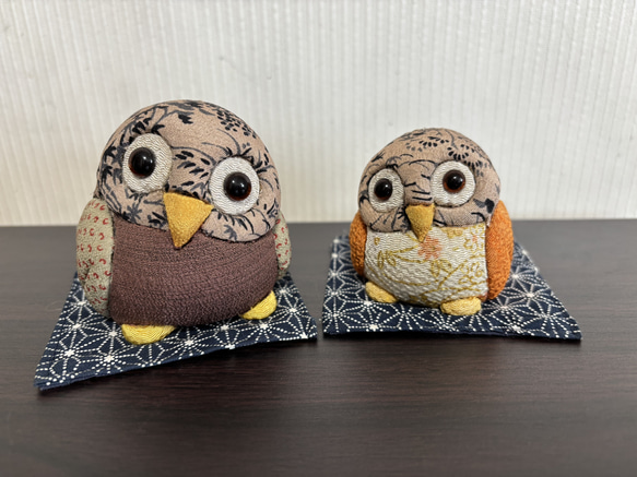 2匹セット ふくろう ハンドメイド 置物 人形 ちりめん ひも付き