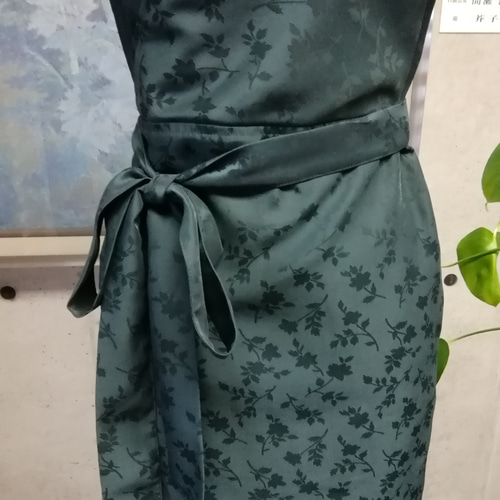 【日本製】S~3L ジャガード織 深緑 茶道お稽古用エプロン127100-70 日本製】S~3L 小花柄ジャガード織 深緑 茶道お稽古用エプロン