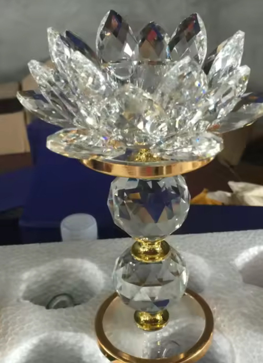 【飾るアート】置物 インテリア キャンドルホルダー クリスタルガラス 玄関飾り 洋風 欧風 飾り 連の花 4色展開 6,453円