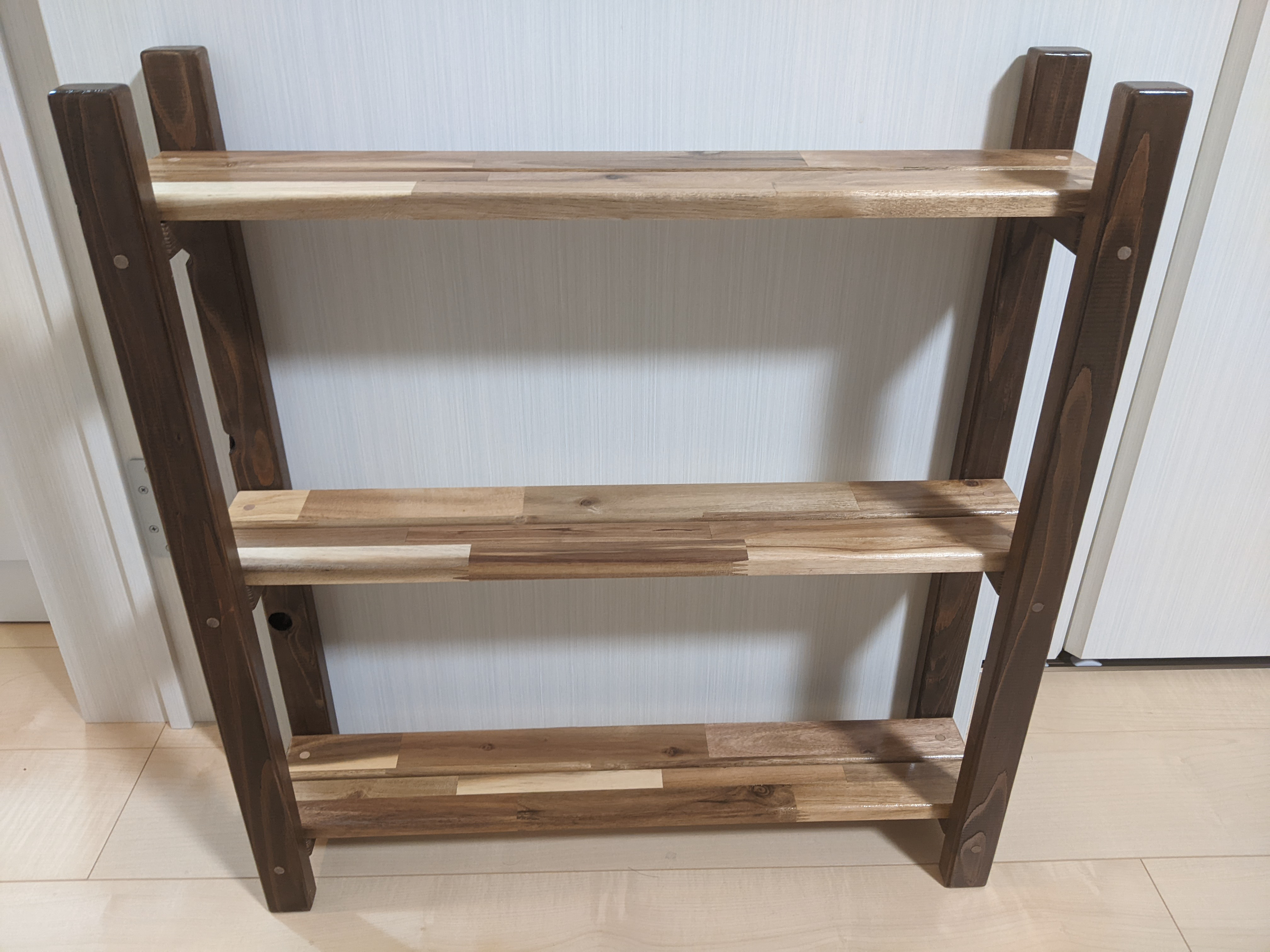 ホワイト木製スリムラック　お引取りの場合1400円 ホワイト木製スリムラック お引取りの場合1400円 - メルカリ