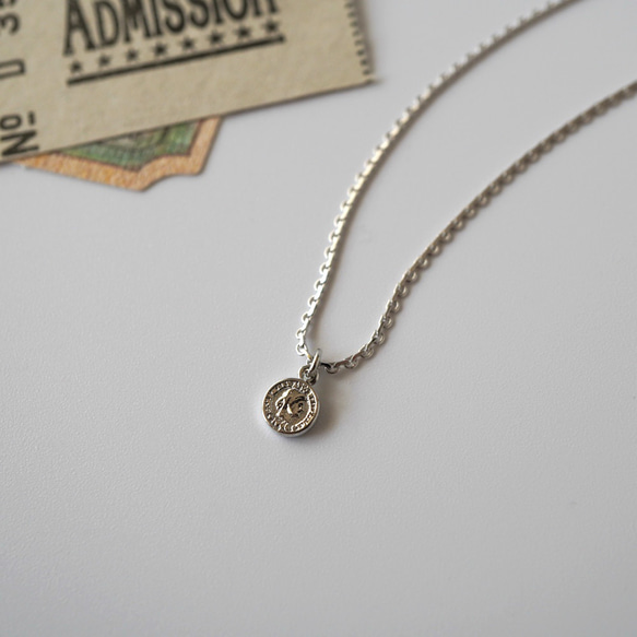 petite Lune レースネックレス　　コイン　メダル 2枚目の画像