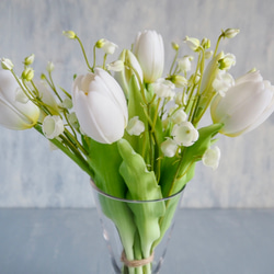 リアル造花チューリップとスズランのブーケアレンジ【花瓶別売り】 8枚目の画像