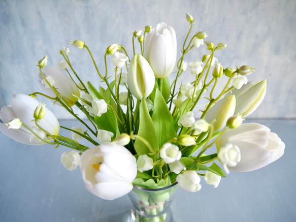 リアル造花チューリップとスズランのブーケアレンジ【花瓶別売り】 9枚目の画像