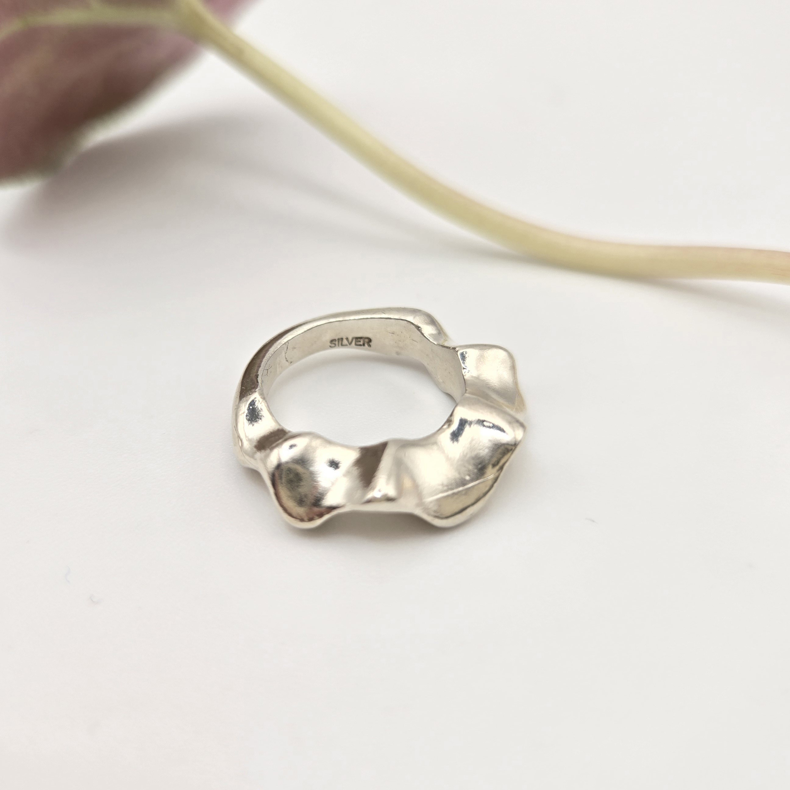 波の指輪・シルバーウェイブリング