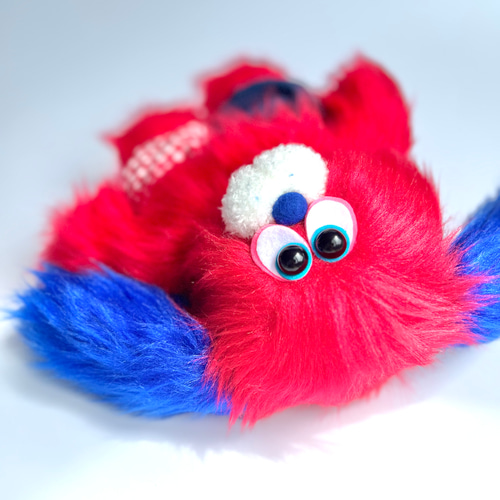 mofu-lulu いぬ Patchy（パッチー）モフモフでポップな犬のぬいぐるみ