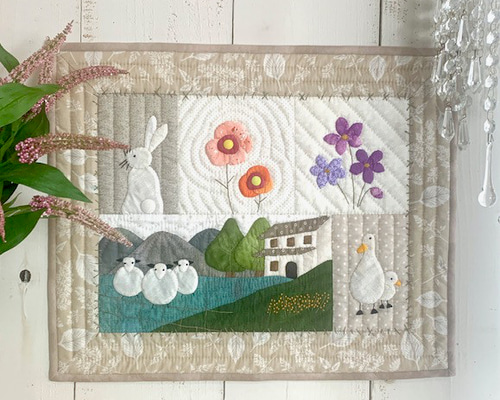 パッチワークタペストリー「昭和の風景」縦 226cm 横140cm の大作 パッチワークタペストリー「昭和の風景」縦 226cm 横140cm の大作