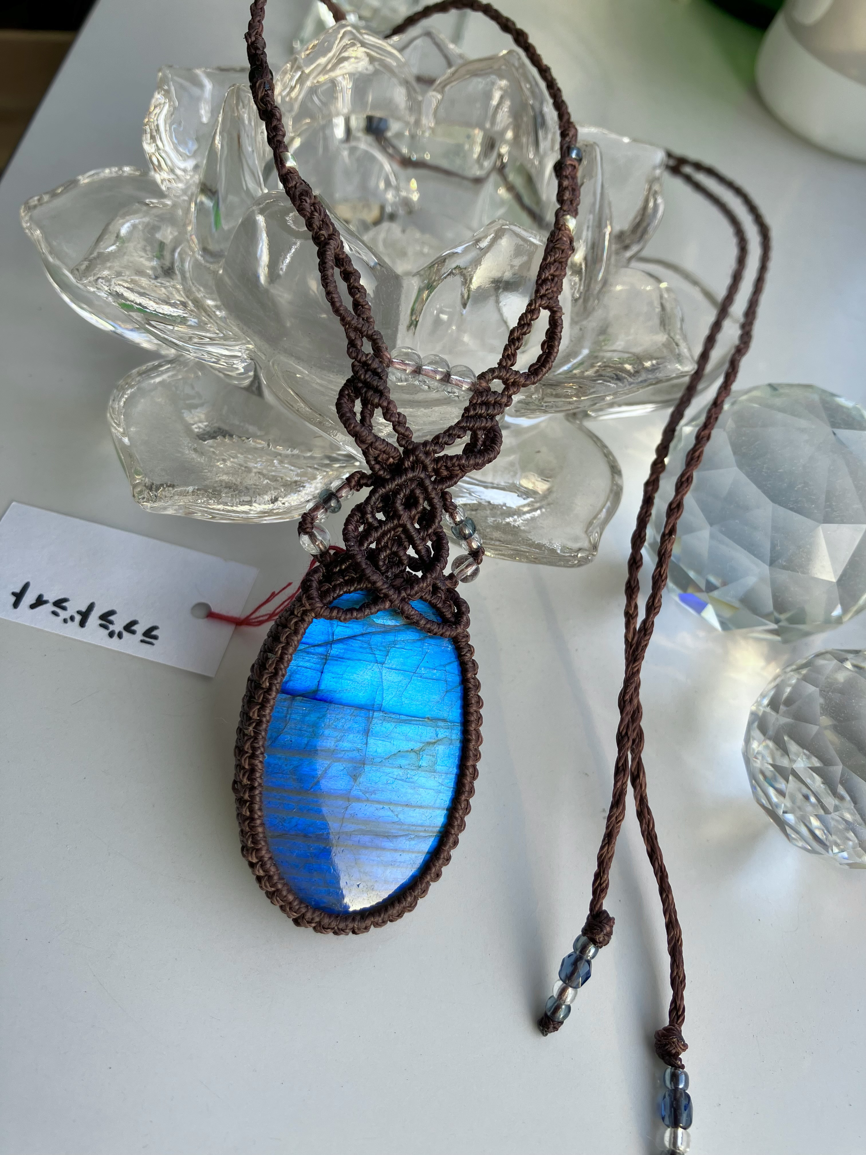 大粒ラブラドライトのネックレス