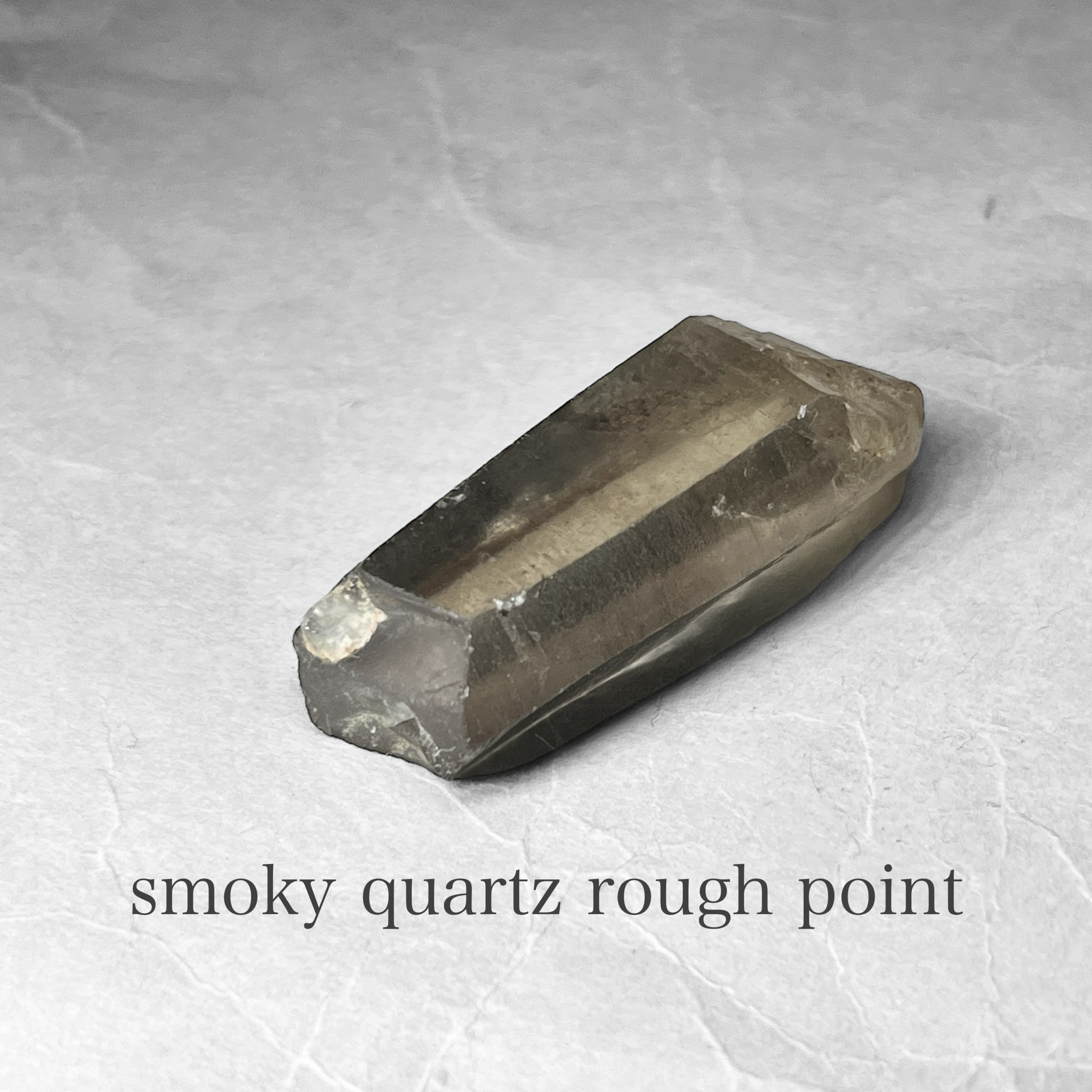 smoky quartz rough point/スモーキークォーツラフポイント E：レピドクロサイト内包・ライトニング