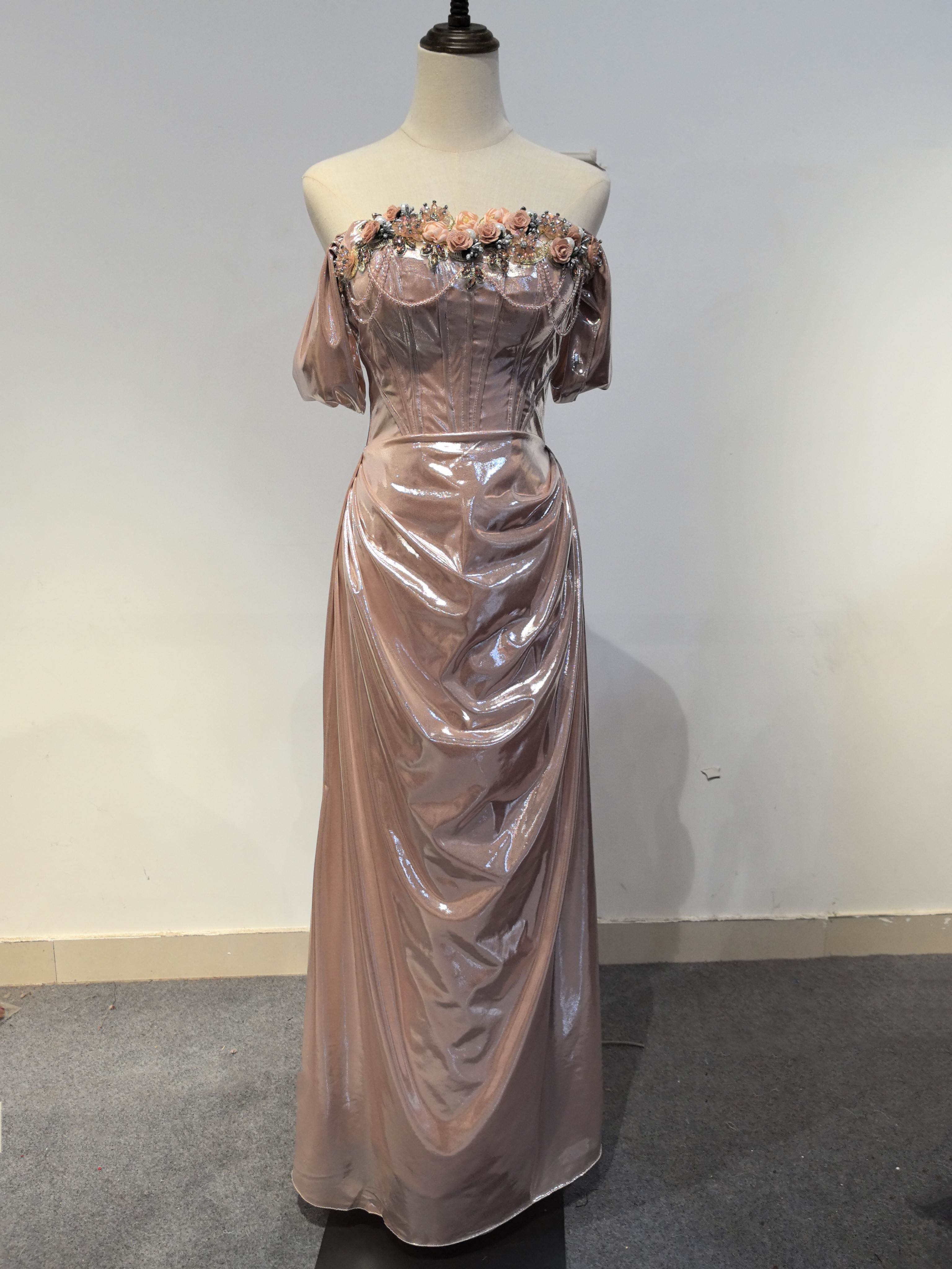 ロマンチック  ボードレードレス  立体 バラ  カラードレス  ワンショット撮影 花嫁  婚約式 パーティデートD77