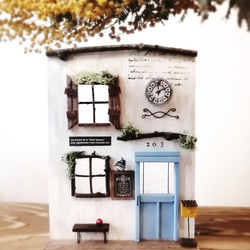 小物も全てセット♪アンティーク風飾り棚 アンティーク