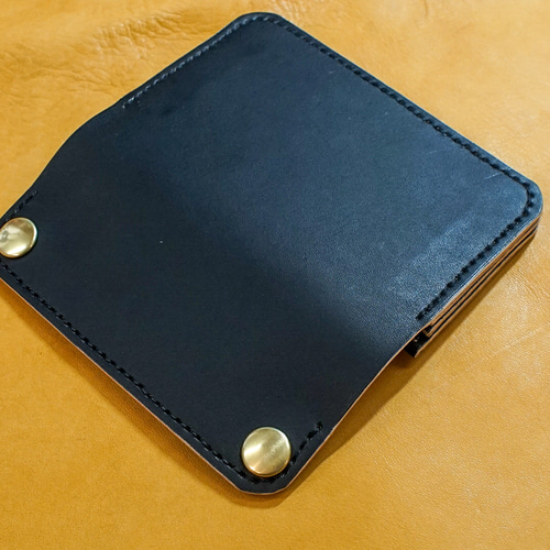 ミドルトラッカーウォレット 丘染め茶芯ブラック 真鍮 トラッカー