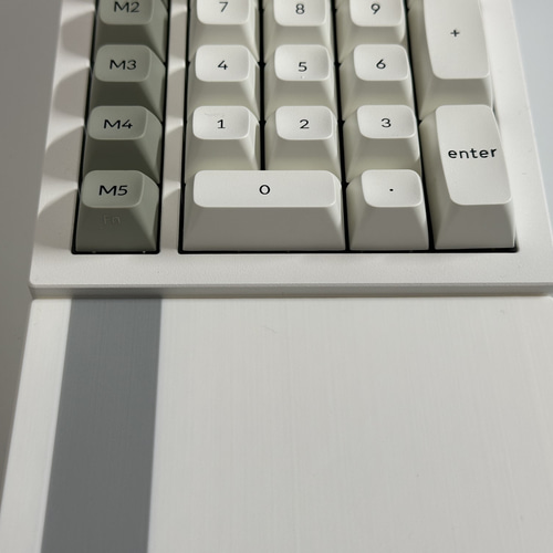Keychron Q0 Maxテンキー用キーボードカバー&リストレスト PCケース