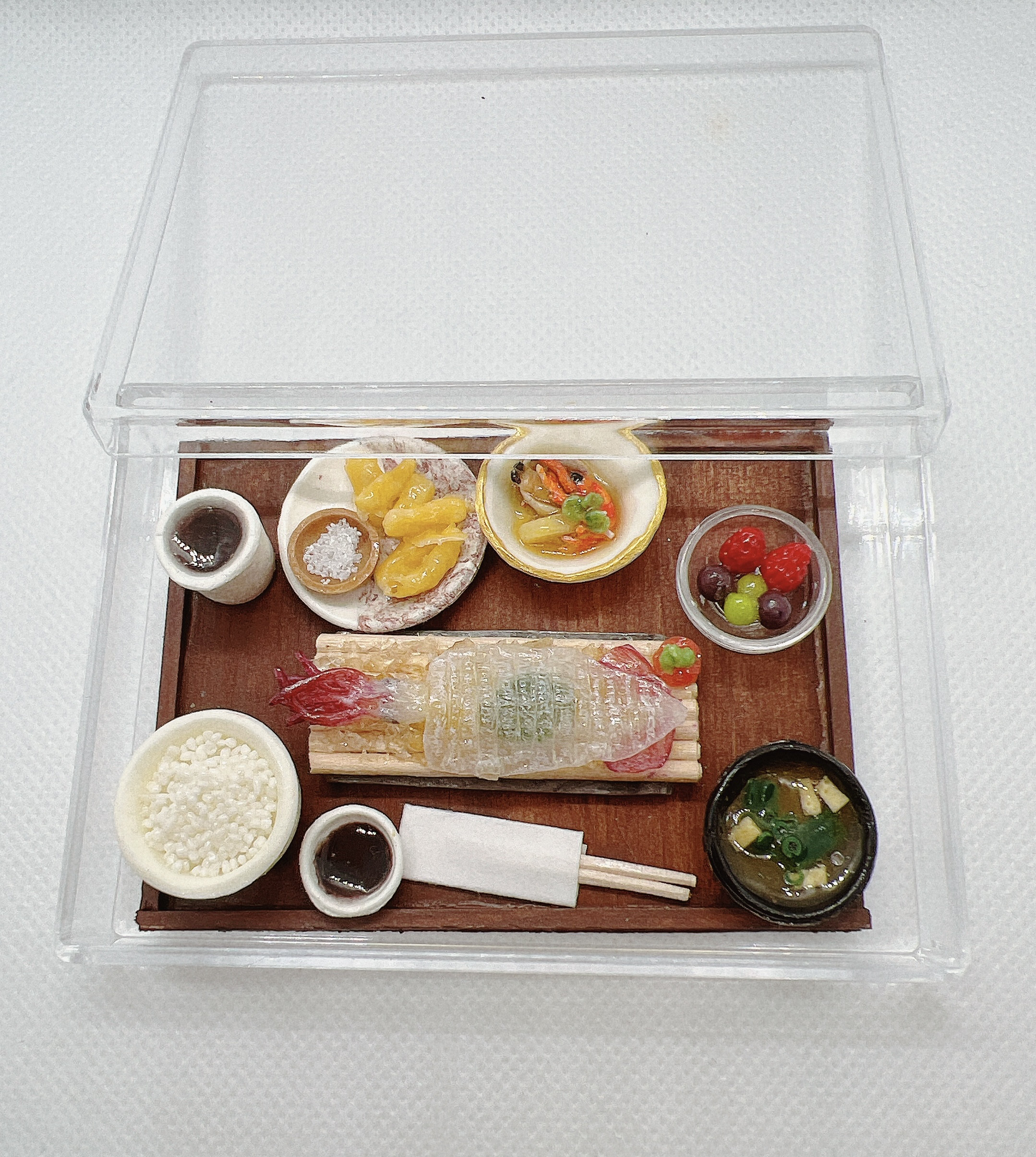 ミニチュア　イカの刺身定食