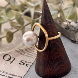 ヴィンテージボタンイヤーカフ&ピアス ピアス（スタッド・一粒） choco