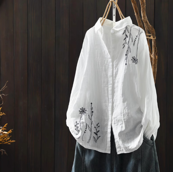 綿100% /花の刺繍.白しコットンシャツ /シンプルなブラウス/通勤