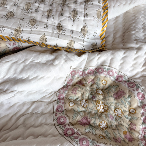 インド綿 ブロックプリント ハンドキルト布団 (シングル〜セミダブル