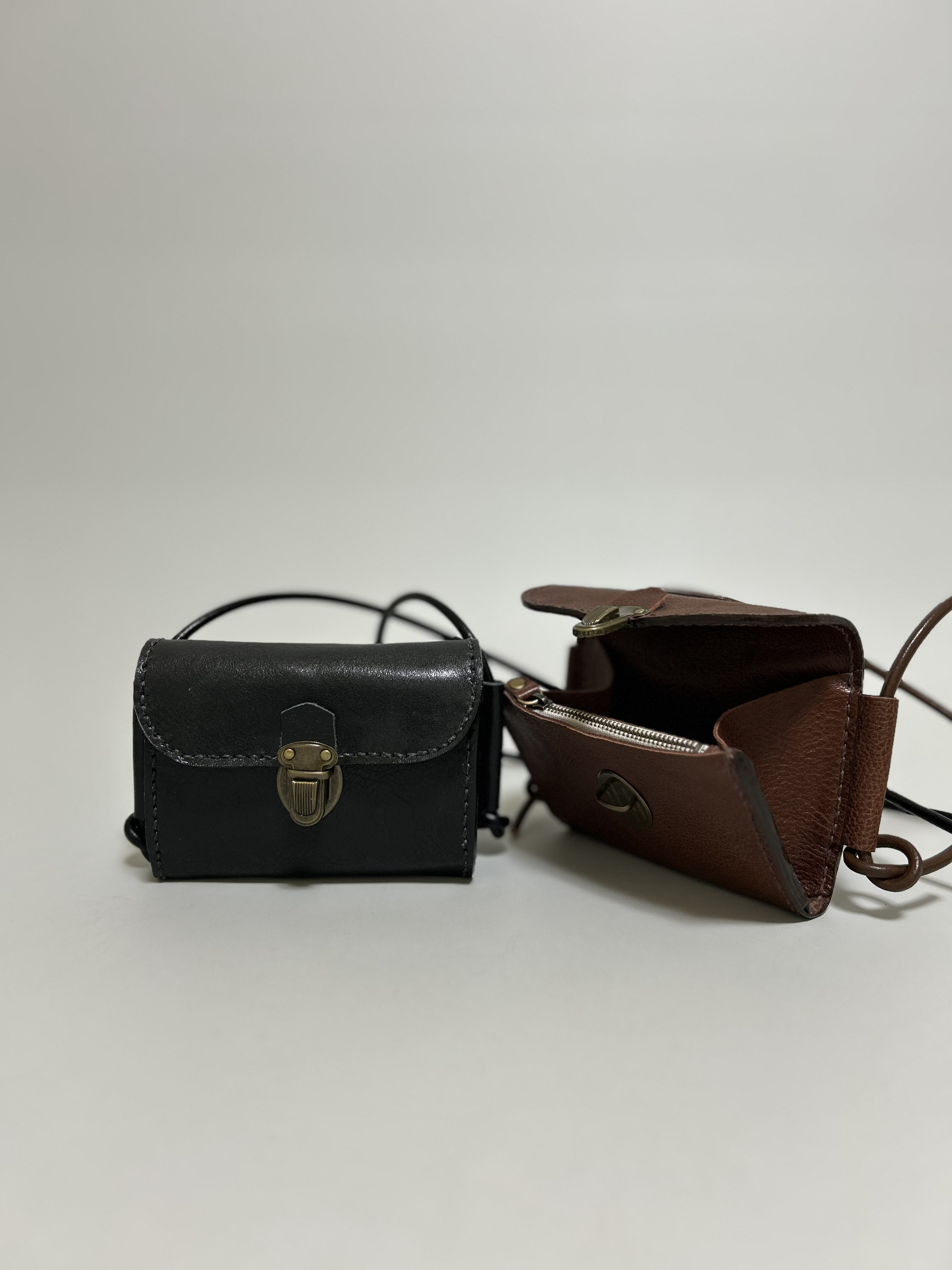 姫路レザーmini長財布ポシェット◆黒　サコッシュ　ショルダーバック　革財布　mini財布　クリスマス