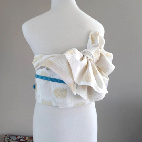 大人の変わり結び　純白の花模様　作り帯付け帯　胴巻き〜95cm　交織 セール☆大人の変わり結び 純白 作り帯付け帯 胴巻き〜95cm 交織