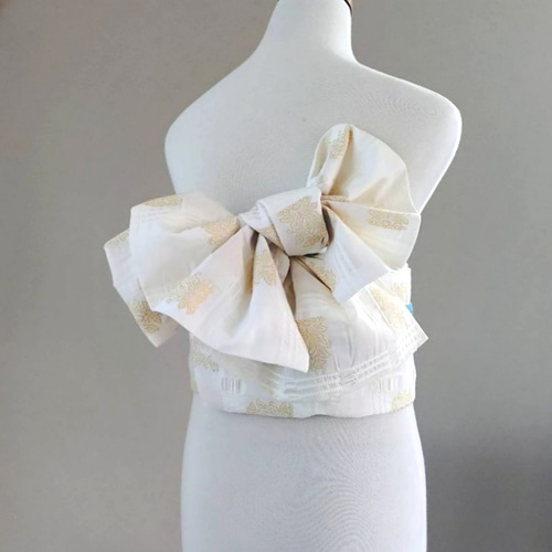 大人の変わり結び　純白の花模様　作り帯付け帯　胴巻き〜95cm　交織 大人の変わり結び 純白の花模様 作り帯付け帯 胴巻き〜95cm 交織