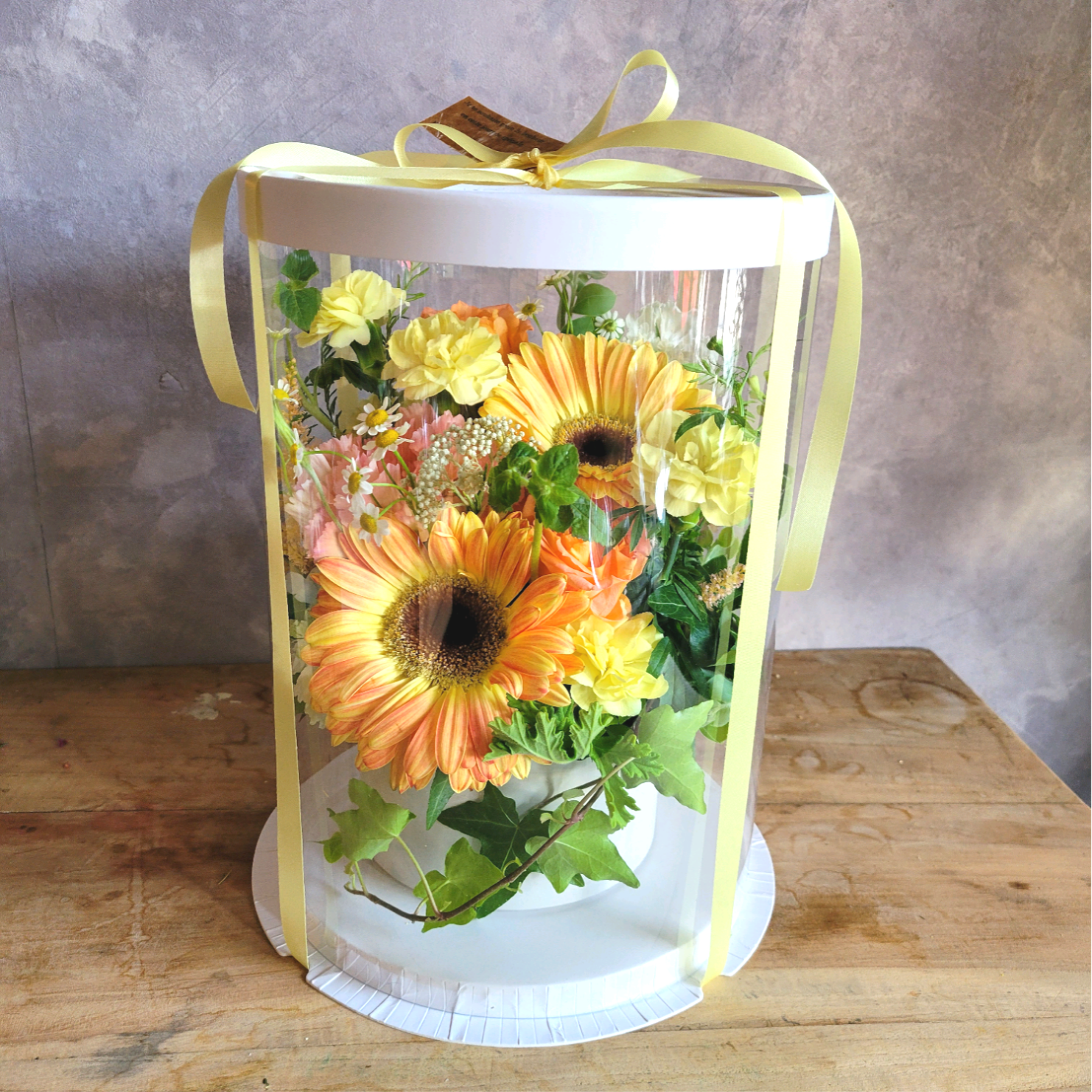 スペシャルギフト*クリアボックス付きアレンジメント