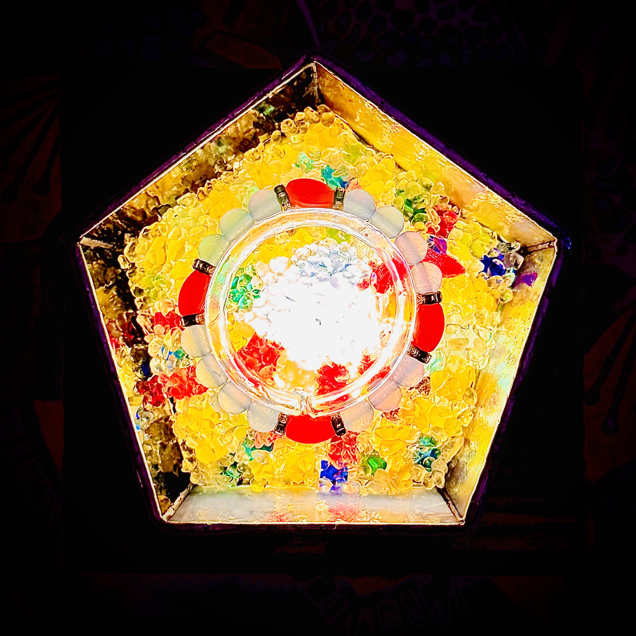 L-13 自然石のブレスレット& ステンドグラスのイルミネーション皿