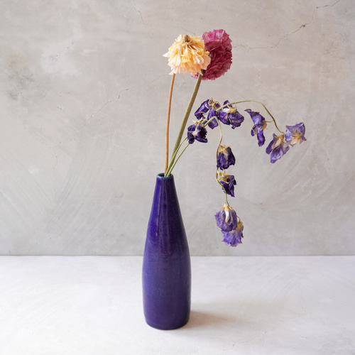 瑠璃色　ガラス　花瓶 江戸切子 瑠璃色被毬型花瓶＜八角籠目紋＞ KAGAMI | 花瓶 | 伝統工芸品