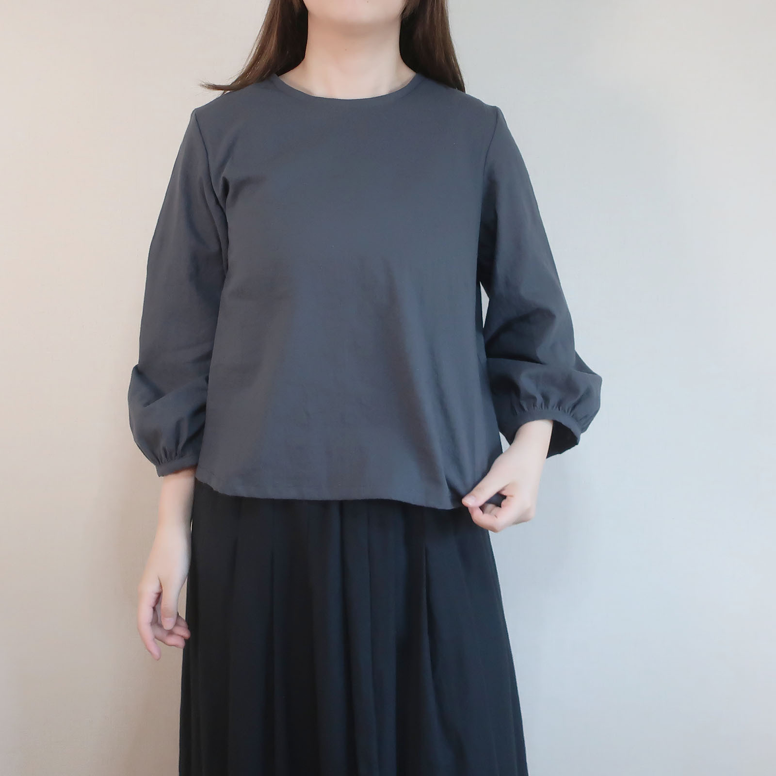 出番の多いゆったり細見え バルーン袖ブラウス（ハーフリネン／全３色）