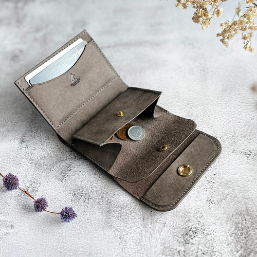 三つ折り財布 本革 ｲﾀﾘｱﾝﾚｻﾞｰ 【オコシ金具】 Gray グレー 三つ折り