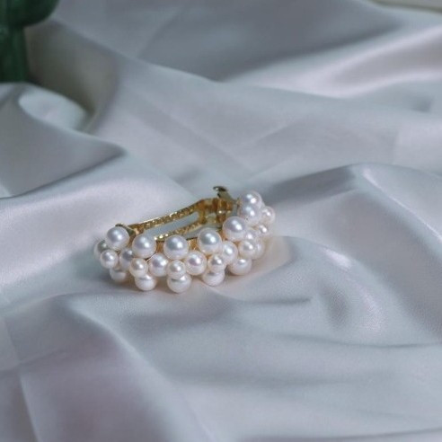 淡水パールのヘアクリップ ヘアピン　バレッタ  真珠　淡水真珠　6月誕生石　夏の誕生石